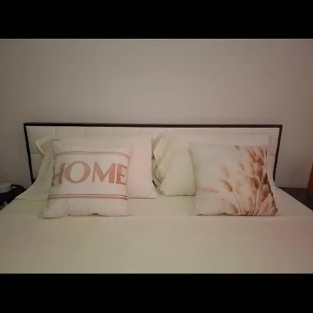 Stylish Appartement Golem (Tirana)
